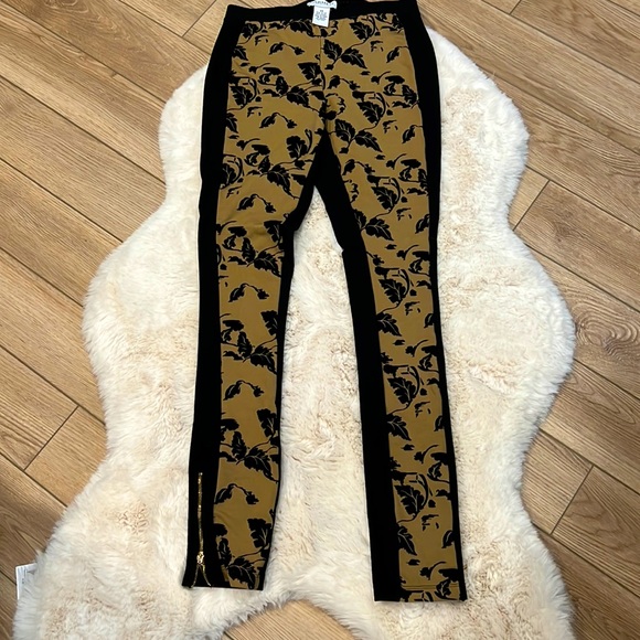 Leggings - Picture 1 of 2